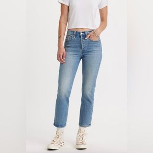 Levi’s Wedgie Straight Fit Women’s Jeans in Christina Wash, 27W, Tailored to 24L